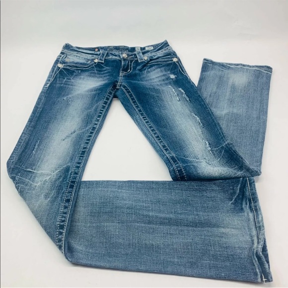 NWOT Miss Me Embellished Floral Wings Distressed Stretch Med Wash Faded Jeans - Picture 9 of 9